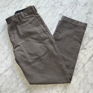 BB Milano Slim-Fit Advantage Chino Pants 34W/30Lin Gray
